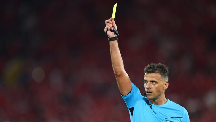 Spanish referee Jesus Gil Manzano